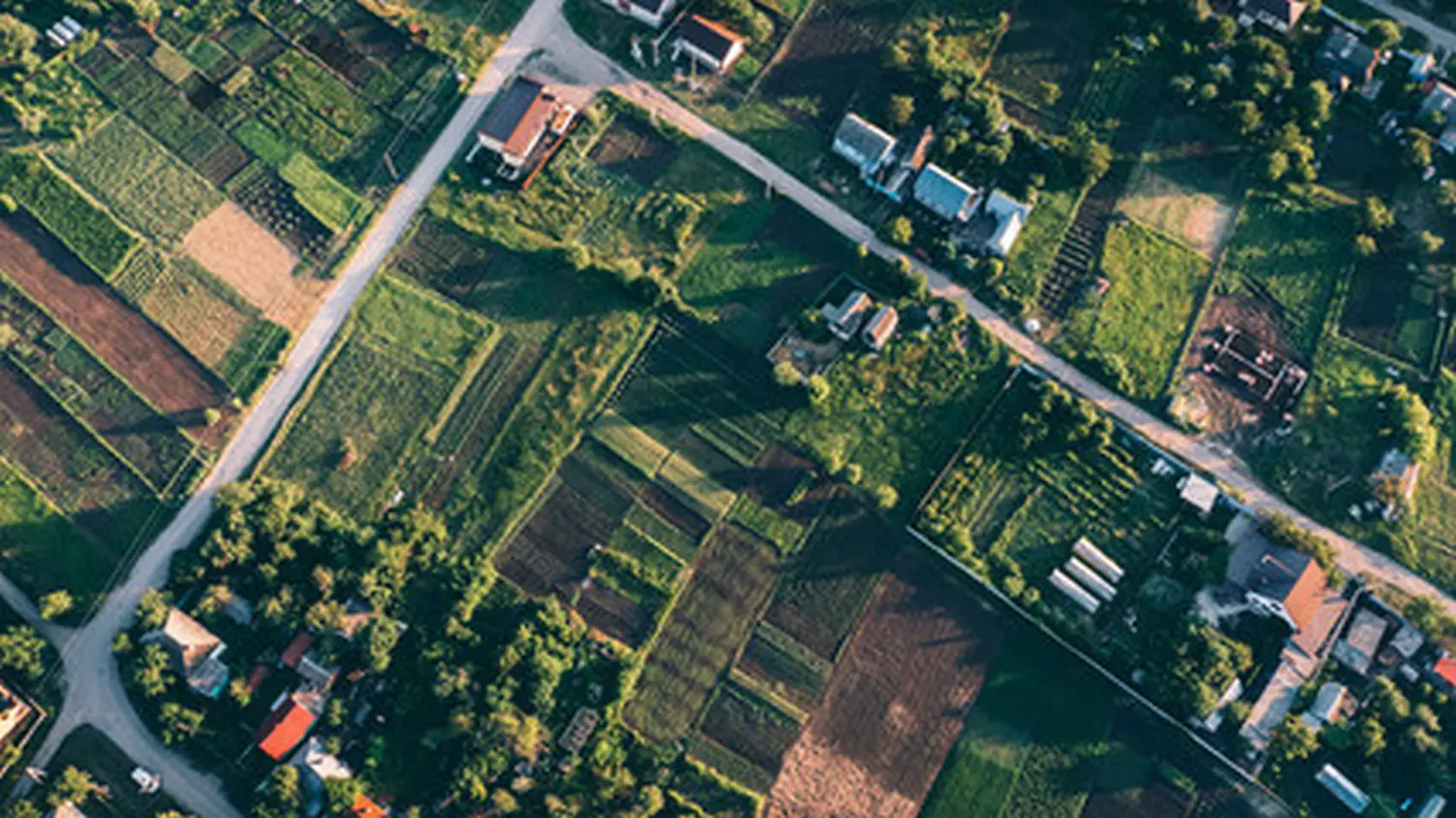 Terra Survey Solutions - Drohnenvermessung - Geoinformationsarbeiten/ Vermessungen